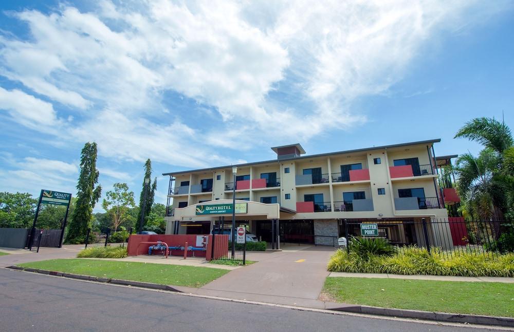 Quality Hotel Darwin Airport Εξωτερικό φωτογραφία The Village, 2014